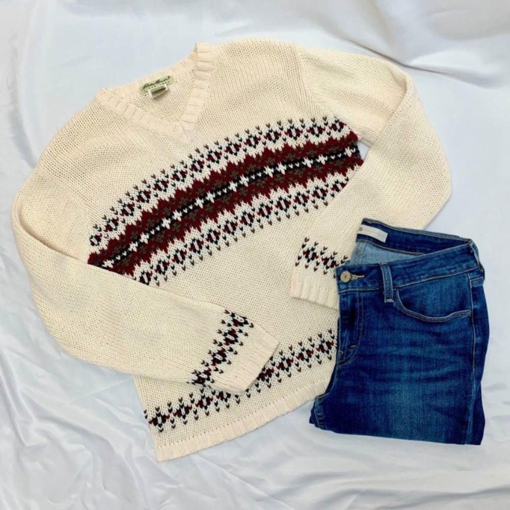 Eddie Bauer Vintage Cream & Burgundy V-Neck Sweater Size Medium